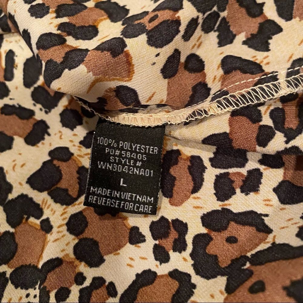 Timing Leopard Shirt - Picture 11 of 11